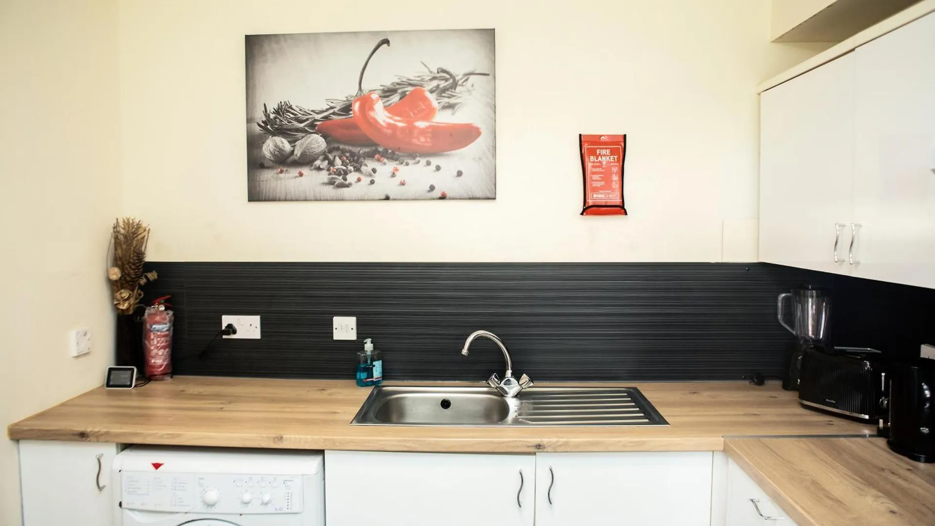 The Summit Apartment - Aberdeen City Centre - Perfect For Long And Short Stay